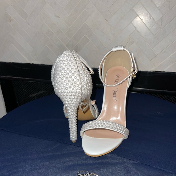 White pearl heeled stiletto sandals - Picture 5 of 5